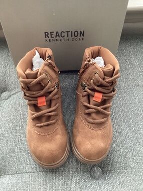 Kenneth Cole New York Toddler Boys Isaac Gabriel Lace Up Boots, size 9